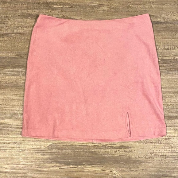 Faux suede mini skirt - Picture 1 of 6
